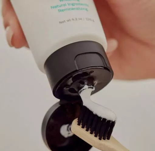 משחת שיניים טבעית ומלבינה מסדרת סופרמינט Supermint Toothpaste
